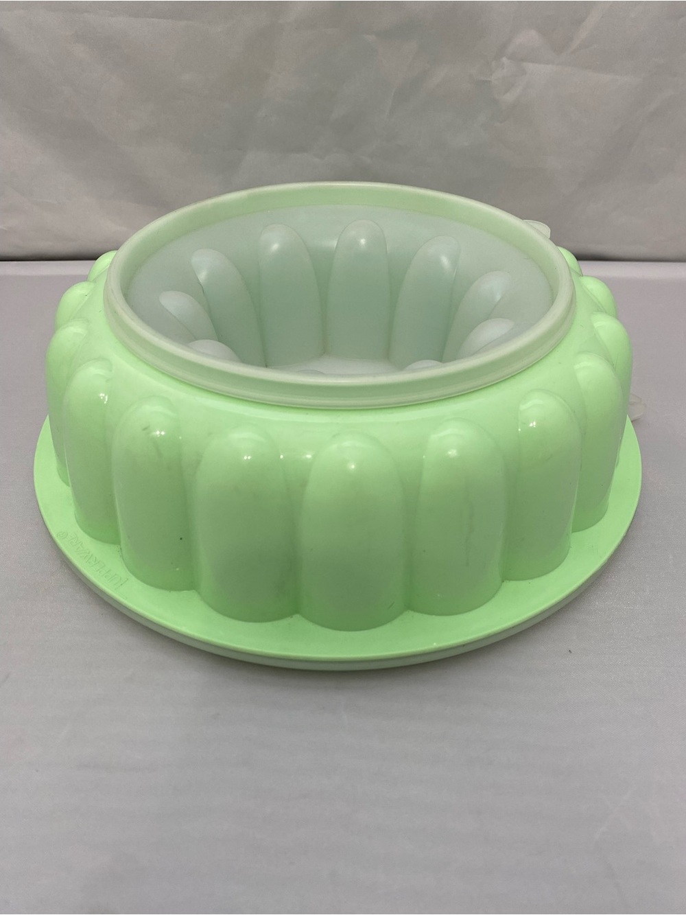 Tupperware Vintage Jello Mold